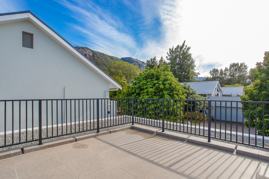 To Let 4 Bedroom Property for Rent in Vrykyk Western Cape
